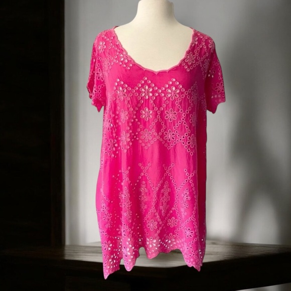 Johnny Was Tops - JOHNNY WAS FUCHSIA EYELET BOHEMIAN TUNIC TOP SIZE MEDIUM